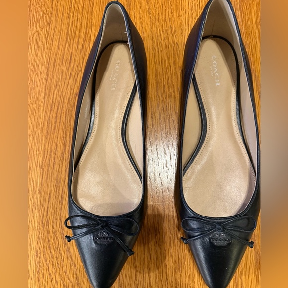 Coach Black Leather Flats - Picture 1 of 5